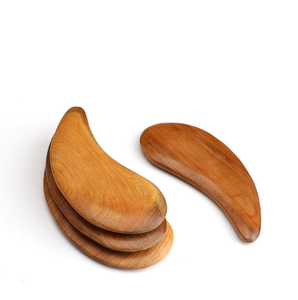 Masseur de cou et d'épaule en bois de haute qualité Relaxation du visage et outil anti-cellulite avec huile de soin de la peau en gros disponible - Product Image 6