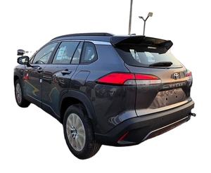 SUV compact d'occasion 2024, moteur essence turbo 2.5-3.0L, sièges en cuir gris, style Premium I Force Max, transmission semi-automatique - Product Image 2