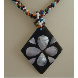 เครื่องประดับเปลือกหอย สร้อยคอโมเสคเปลือกหอยมุกสีขาว ลวดลายลูกปัด เหมาะสำหรับเป็นของขวัญ - Product Image 1