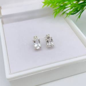 Boucles d'oreilles clous en argent sterling avec topaze blanche, coupe ovale, pierre de naissance d'avril, bijoux minimalistes, vintage, élégants, pour anniversaire, fête - Product Image 3