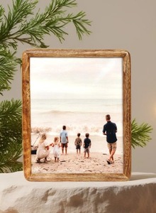 Marco Clásico de Mango TimberTales |   Marco de Fotos de Madera Hecho a Mano Personalizado para Exhibición en Escritorio y Regalos de Recuerdo de Eventos - Product Image 3