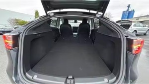 2024 Tesla โมเดลประสิทธิภาพ Y เบาะนั่งรถเกียร์อัตโนมัติ, เบาะหนังแบบพาโนรามาซันรูฟหลังสีเข้ม - Product Image 6