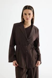 Conjunto de Pantalones y Chaqueta para Mujer - Elegante Traje de Dos Piezas para Oficina y Uso Casual |   Venta al por mayor |   Hecho en Turquía - Product Image 3