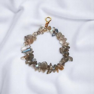 Colgante de piedras preciosas de cristal de labradorita fina al por mayor, Plata de Ley curativa rugosa suave con forma de chapado en oro y dijes - Product Image 1