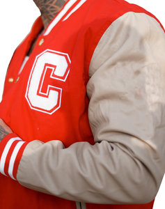 Blouson universitaire personnalisé pour homme, style streetwear, en toile et laine, avec manches en satin et cuir, idéal pour l'hiver – Vente en gros - Product Image 5