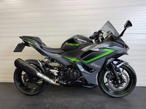 Nueva Motocicleta Deportiva <span class=keywords><strong>Kawasaki</strong></span> <span class=keywords><strong>Ninja</strong></span> 500 2026 para Ensamblar - Product Image 1