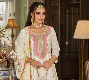 Ensemble de kurta en rayonne imprimée de créateur Kurti avec ensemble Dupatta pour toutes les occasions de mariage et de fête pour femmes et filles - Product Image 3