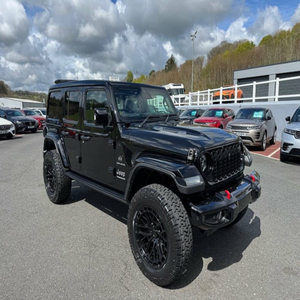 Perfecto Wrangler SUV, 6 velocidades, caja de cambios automática, asientos de cuero, alta calidad, RHD LHD - Product Image 1