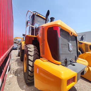 Chargeuse sur pneus 856H d'occasion, capacité 17 tonnes, moteur/boîte de vitesses, modèle 2020, excellent état, en stock - Product Image 3