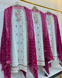 Recién llegado Farshi Shalwar con cosas de algodón bordadas Kameez Salwar y Emb Lawn Dupatta - Product Image 2