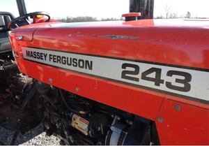 รถแทรกเตอร์มาสซีย์เฟอร์กูสัน 385 คุณภาพดี รถใหม่/มือสอง รถแทรกเตอร์มาสซีย์เฟอร์กูสัน 385 ขับเคลื่อน 4 ล้อ และรถแทรกเตอร์มาสซีย์เฟอร์กูสัน MF 375 สำหรับขาย - Product Image 2