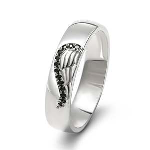 Bague pour homme Jeulia en argent sterling plaqué or rose avec gravure d'ailes d'ange - Product Image 3