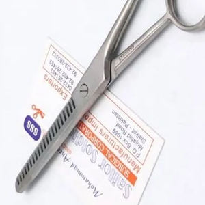 Ciseaux de coiffeur ciseaux amincissants de coiffure à vendre ciseaux de cheveux de coupe de couleur unie de 5.5 pouces et 6 pouces sur mesure - Product Image 6