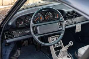 Porsche Carrera 1988 en bon état - Product Image 4