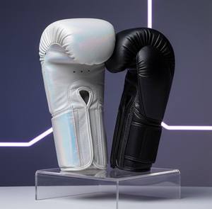 Gants d'entraînement professionnels en métal avec motif hexagonal et rembourrage en mousse haute densité pour la salle de sport et le travail avec un sac - Product Image 3