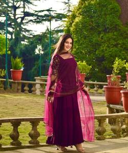 Robe de travail imprimée en georgette de créateur dupatta vêtements de festival prix de gros vêtements ethniques pour femmes indiennes dupattas - Product Image 5