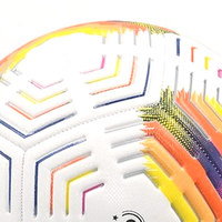 Ballon de football imprimé de logo personnalisé de nouvelle conception ballons de football légers de haute qualité en différentes couleurs