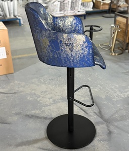Taburete de Bar Giratorio con Altura Ajustable, Silla de Bar Comercial Tapizada en Azul con Reposabrazos y Base de Metal para Cafetería, Restaurante, Bar - Product Image 6