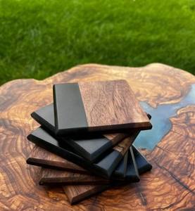 Posavasos de resina epoxi de madera de nogal hechos a mano, posavasos de diseño único para decoración del hogar, manteles y almohadillas - Product Image 1