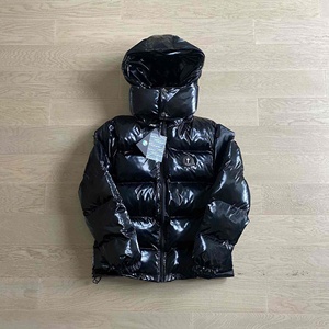 Chaqueta Acolchada Ligera de Invierno para Hombre Shine, Diseño Personalizado, Detalles Deportivos en el Capucha, Cierre Frontal Impermeable - Product Image 3
