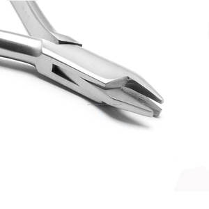 Pince à plier les fils orthodontiques manuelle à trois griffes en acier inoxydable World Precision Surgical, poignée ergonomique de classe I - Product Image 6