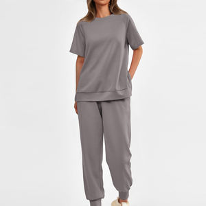 Nouveau design Ensemble de survêtements d'été de haute qualité pour femmes 100% coton couleur unie respirant léger logo personnalisé prix de gros - Product Image 1