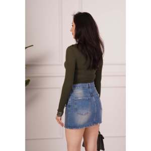 Blusa Elegante para Mujer Lustrin, Color Caqui, Manga Larga, con Detalle de Encaje y Cuello con Lazo, Versátil para Oficina y Uso Diario - Product Image 5