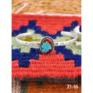 Bracelet manchette artisanal du Sud-Ouest n°8 en turquoise et argent sterling, bijou de collection culturelle - Product Image 1