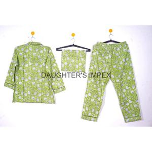 Conjunto de pijama de satén de 3 piezas para mujer, superventas, nueva ropa de dormir de algodón con estampado Floral, vestido de noche, regalo para su hotel en casa - Product Image 5