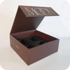 Caja de papel Kraft de lujo Cierre magnético Cartón duradero para regalar Artículos de lujo Relojes Offset UV Laminación mate para - Product Image 2