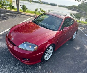 Hyundai Tiburon SE 2005 d'occasion, excellent état, prêt à être expédié - Product Image 1