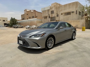 Lexus ES350 V6 2021มือสองเทอร์โบอวดีหนังซีดานภายในสีเข้มพร้อม ACC - Product Image 2