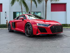 ข้อเสนอสุดคุ้มสำหรับรถ 2023 R8 V10 Performance Coupe RWD, เครื่องยนต์ V10 602 แรงม้า, สีเขียว Java - Product Image 1