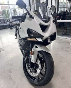 Ninja ZX-6R ABS 2026 Version Haut de Gamme Trois Modes de Puissance Réglables Trois Étapes KTRC Japon 600-1000CC >80km/h Autre - Product Image 1