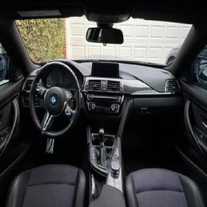 BMW M4 Coupé 2018 SUPER LIMPIO, PAQUETE DE COMPETICIÓN, LISTO PARA ENVIAR - Product Image 3