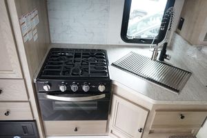 Popup Travel Motorhome Pickup Camper Cómodo RV Camper en venta Remolque de Camper superior emergente suave - Product Image 6