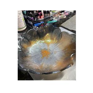 Bol en résine de qualité design avec un flair visuel audacieux et une excellente durabilité pour une utilisation polyvalente dans la décoration de la maison ou du bureau - Product Image 1