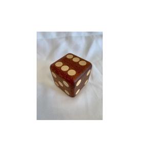 Juego de dados de madera artesanal, perfecto para juegos de mesa, noches de rol, enseñanza de habilidades de probabilidad para familiares, amigos y fiestas. - Product Image 1