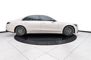 Caja de Cambios Automática Usada, Motor Turbo, Tracción en las Cuatro Ruedas, Asientos de Cuero, Mercedes-Benz S580 4Matic 2022 Ligero, Certificado, Limpio y en Buen Estado - Product Image 3