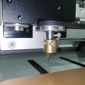 Les petites formes rondes automatiques de CNC inaugurent le prix de la découpeuse en forme de rétroviseur de voiture - Product Image 6