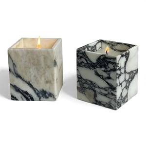 Ensemble de bougeoirs carrés en marbre avec veinage naturel et design sculpté profond pour une ambiance élégante - Product Image 1