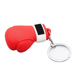 Logo personnalisé Gants de boxe Porte-clés Motif ours en cuir de qualité Fabriqué avec style et acier inoxydable-Fabriqué au Pakistan - Product Image 1