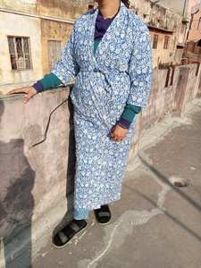 ชุดคลุมกิโมโนผ้าฝ้ายลายดอกไม้อินเดียสำหรับผู้หญิงฟรีไซส์ผ้าระบายความร้อนแบบปรับเข็มขัดได้-XL สำหรับอาบน้ำในฤดูร้อน - Product Image 3