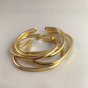 Brazaletes de latón con patrón moderno con pulido mate, brazaletes de latón grabados a mano para regalo de mujer - Product Image 4