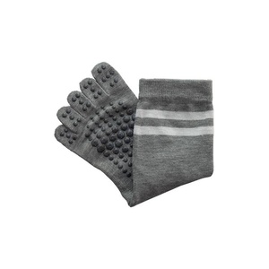 High Quality Five <b>Toe</b> Grip <b>Socks</b> Breathable Cotton Custom ODM Sports Yoga Pilates <b>Sock</b> Wholesale Vietnam Factory Wholesale - Product Image 1
