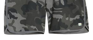 Pantalones cortos atléticos transpirables de secado rápido personalizados para hombre, pretina elástica, patrón sólido, lona, estilo informal, correr, gimnasio, teñido liso - Product Image 2