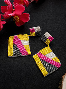 Boucles d'oreilles géométriques en perles Broderie artisanale de perles de rocaille Colorful Abstract Design Jewelry Modern Statement Accessories Custom - Product Image 4