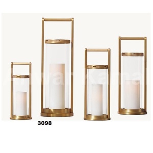 Portavelas de huracán templado transparente y de acero inoxidable dorado hecho a mano con acabado de latón para decoración del hogar, Juego de 4 piezas - Product Image 1