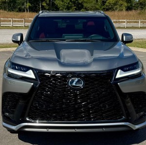 รถ Lexus LX 600 ปี 2024 มือสอง สภาพดี - Product Image 1