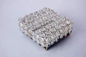 Boîte de mariage ronde en cristal miniature, décoration élégante et fantaisie, grande boîte de mariage moderne et unique à prix abordable en provenance d'Inde - Product Image 2